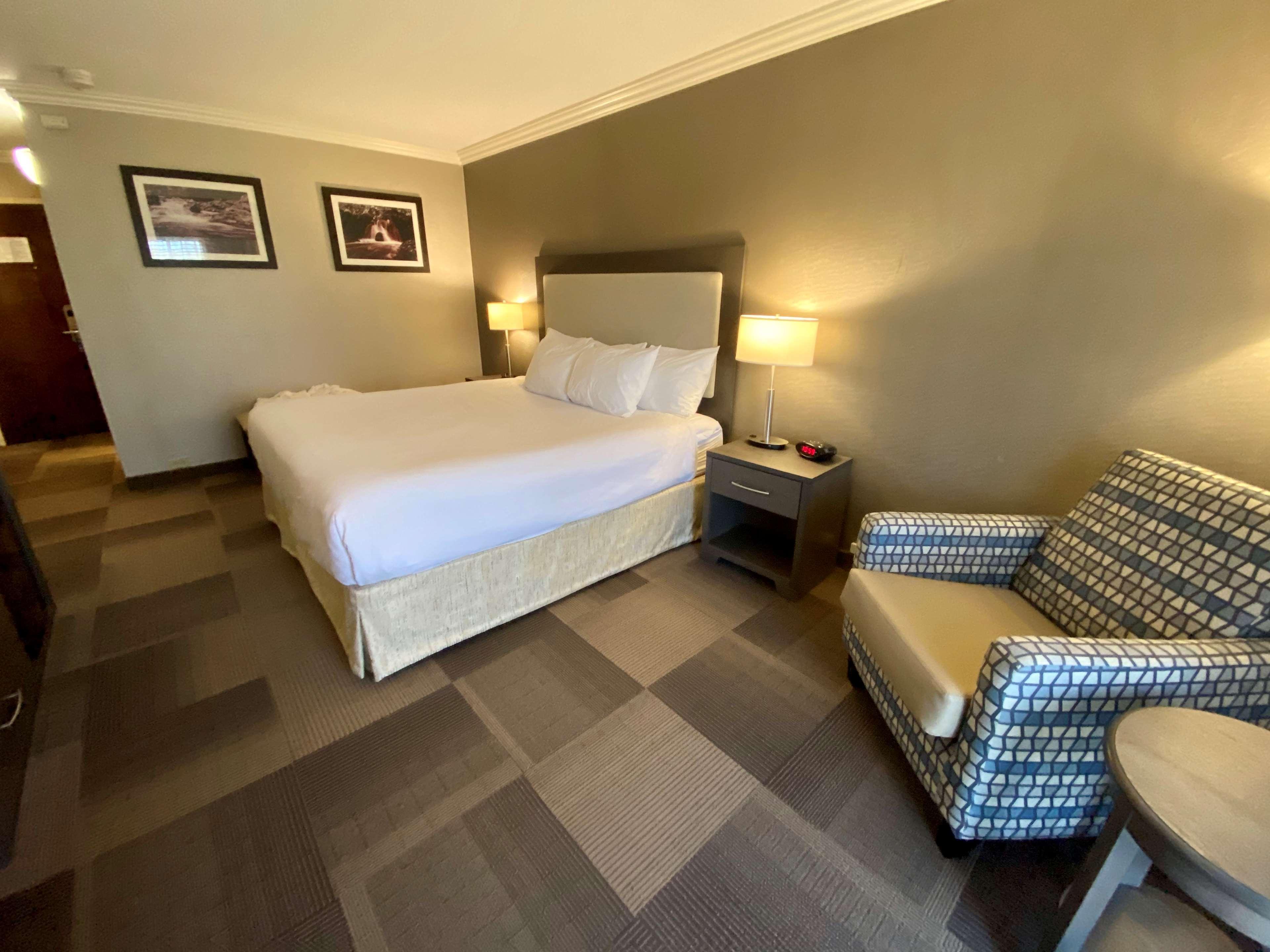 Best Western St Catharines Hotel & Conference Centre Sainte-Catherine Екстериор снимка