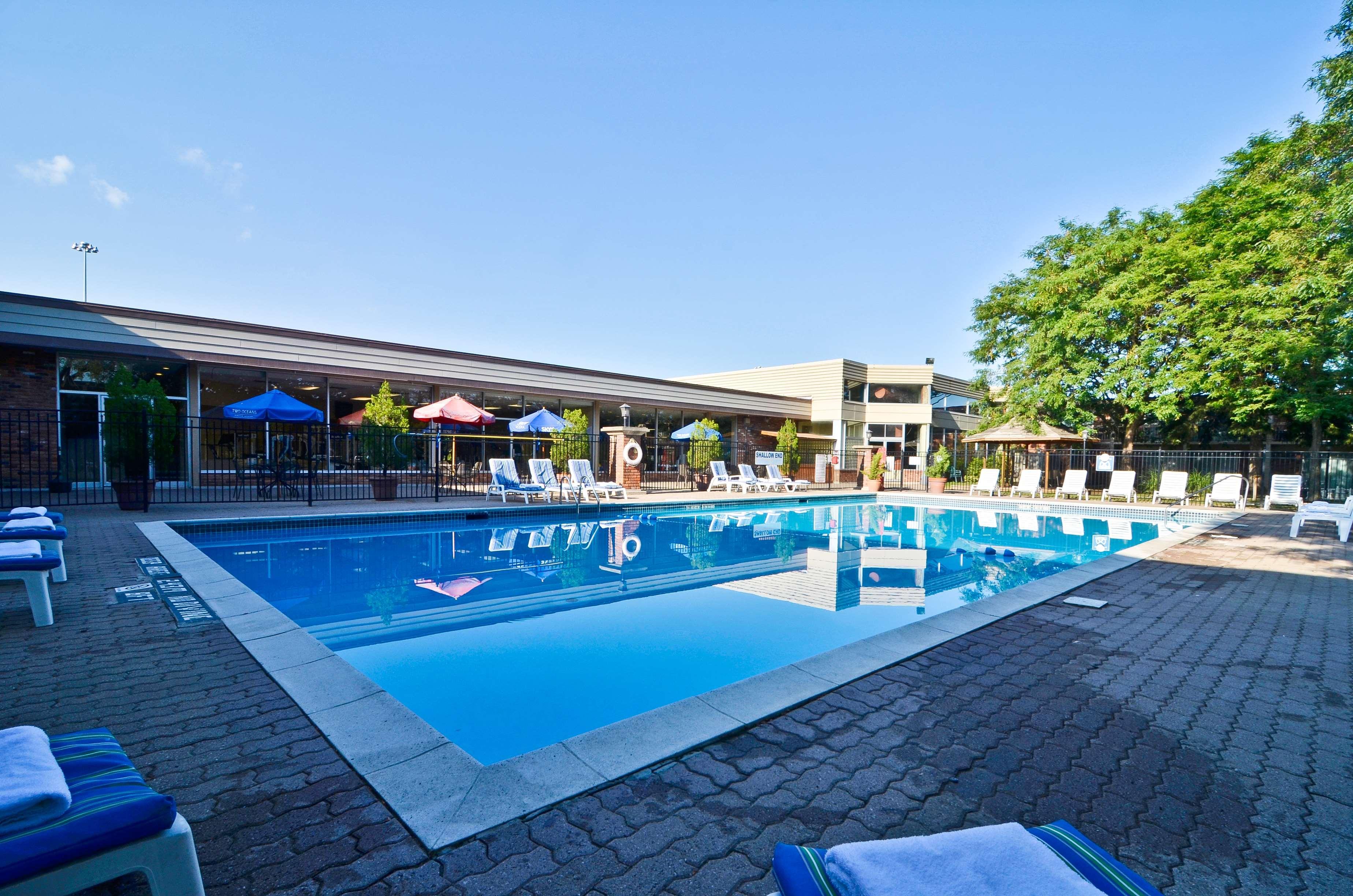 Best Western St Catharines Hotel & Conference Centre Sainte-Catherine Екстериор снимка