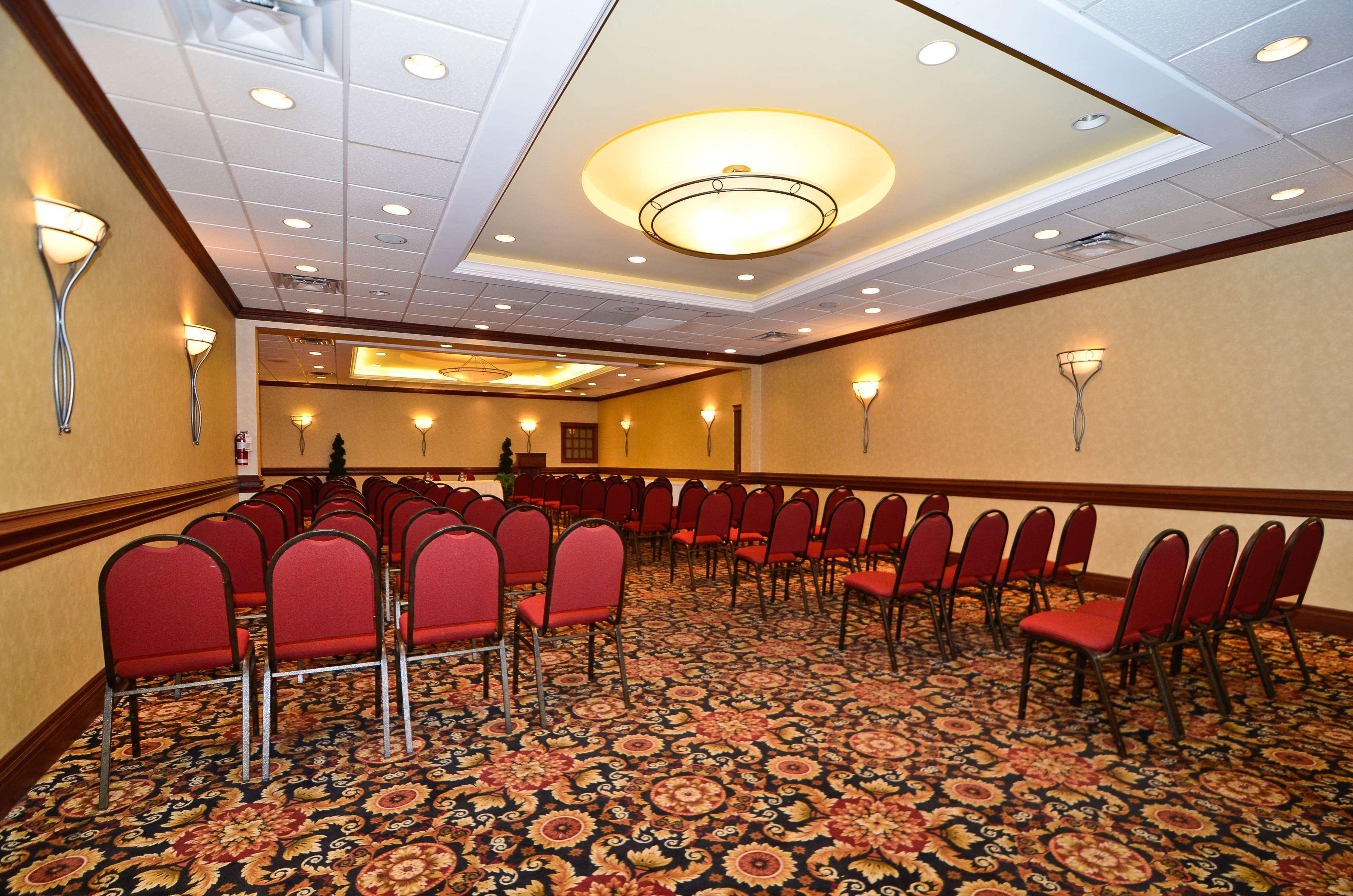 Best Western St Catharines Hotel & Conference Centre Sainte-Catherine Екстериор снимка