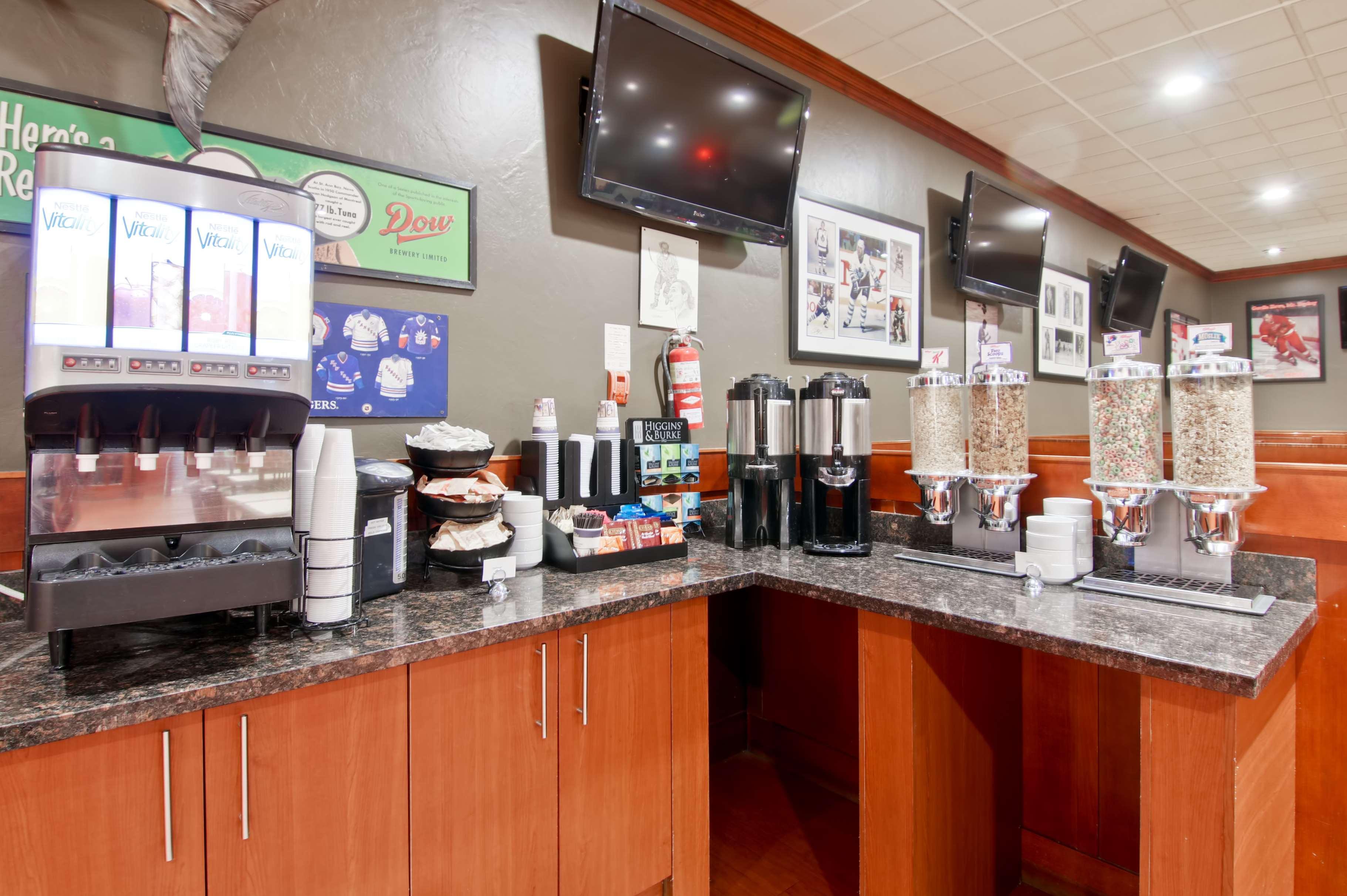 Best Western St Catharines Hotel & Conference Centre Sainte-Catherine Екстериор снимка