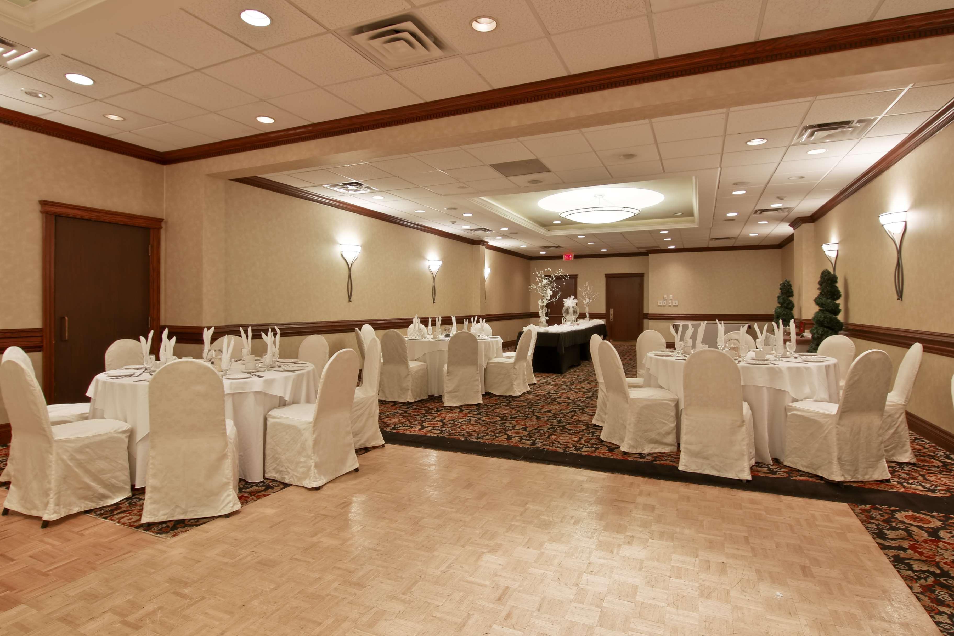 Best Western St Catharines Hotel & Conference Centre Sainte-Catherine Екстериор снимка