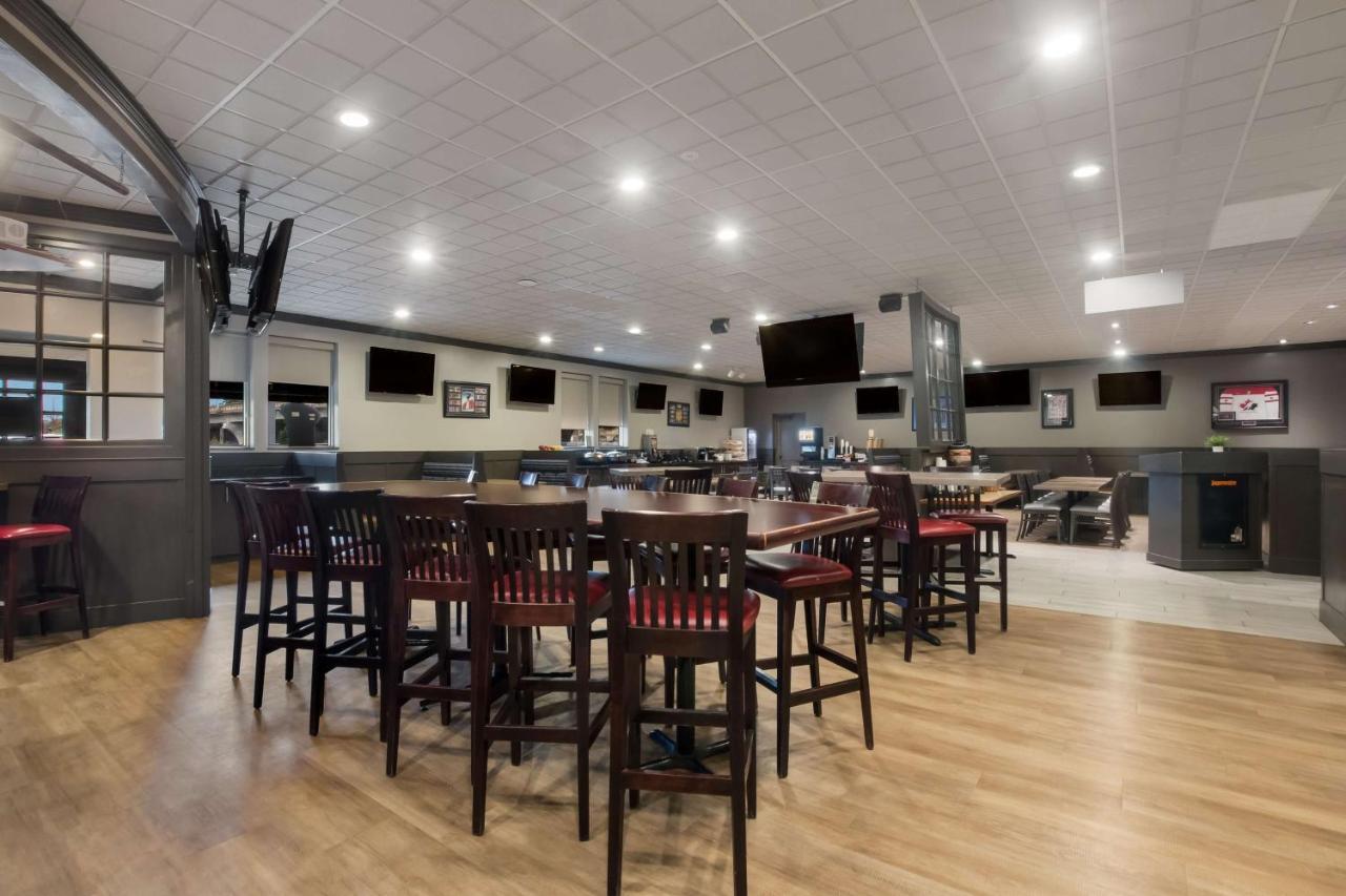 Best Western St Catharines Hotel & Conference Centre Sainte-Catherine Екстериор снимка