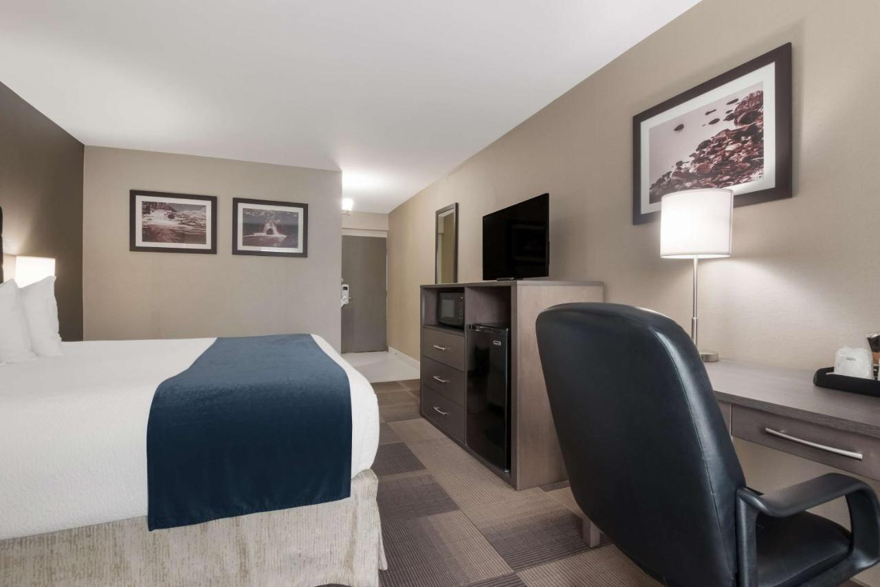 Best Western St Catharines Hotel & Conference Centre Sainte-Catherine Екстериор снимка